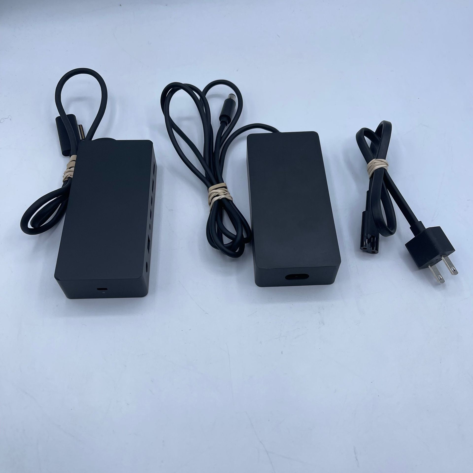 Microsoft Surface Docking Station 1661 With Power Supply