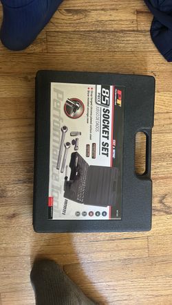 Socket set
