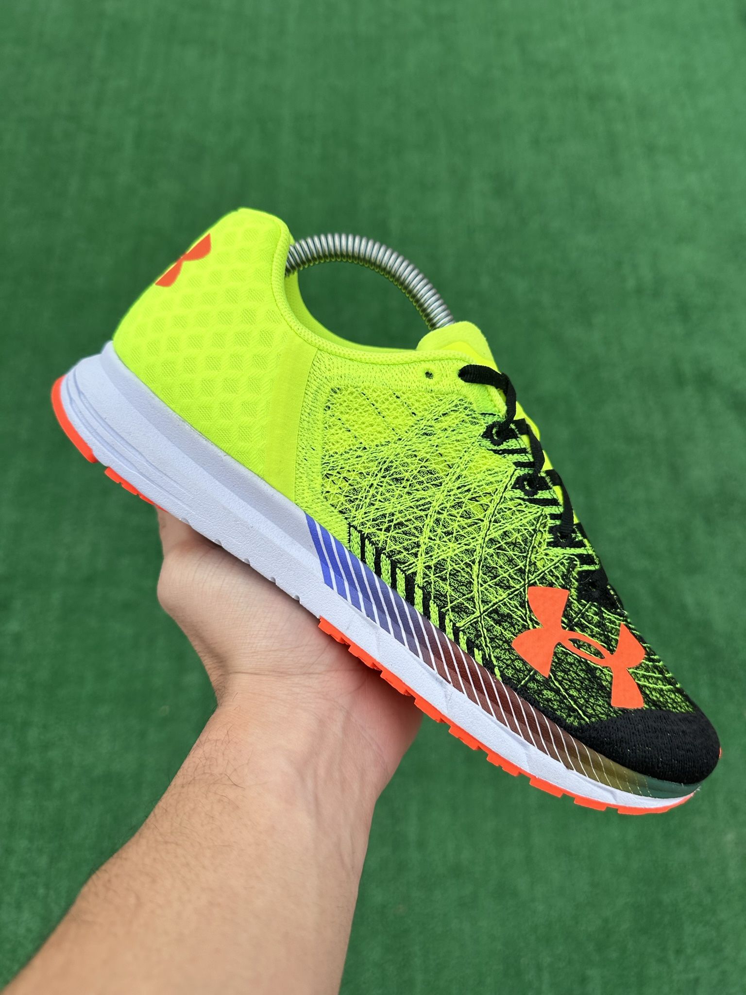 UNDER ARMOUR VELOCITI RACER RUNNING SHOES (Size 8.5, Men’s)