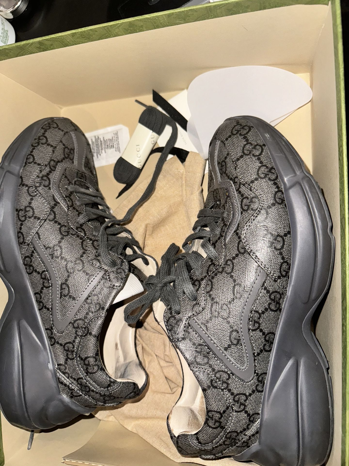 GUCCI men Sneakers 8us Size Retails/$ 890.00
