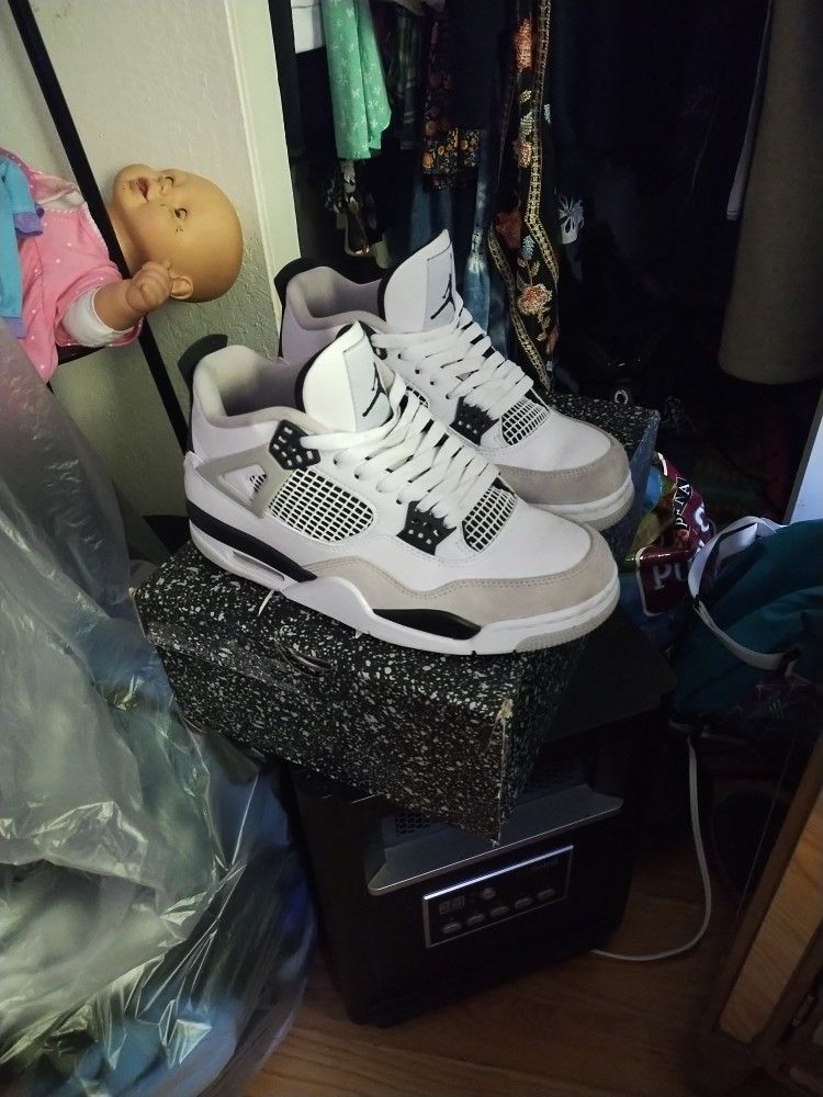 Brand New Military Black Jordan 4 With Box