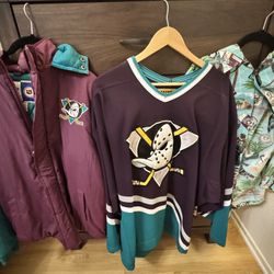 Vintage Anaheim Ducks Apparel