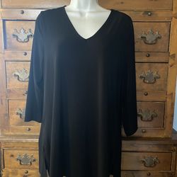 Woman’s Black Tunic Style Top Size S By JM Collection NWTS 