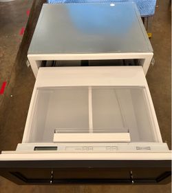 Sub-Zero Built-In 2-Drawer Freezer $1,100