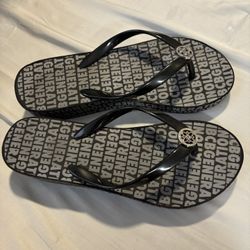BCBG Wedge Flip Flips 