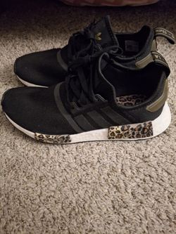 Adidas NMD_R1. Womens Shoes 8.5