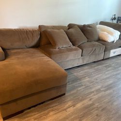 Free Couch / Sala 