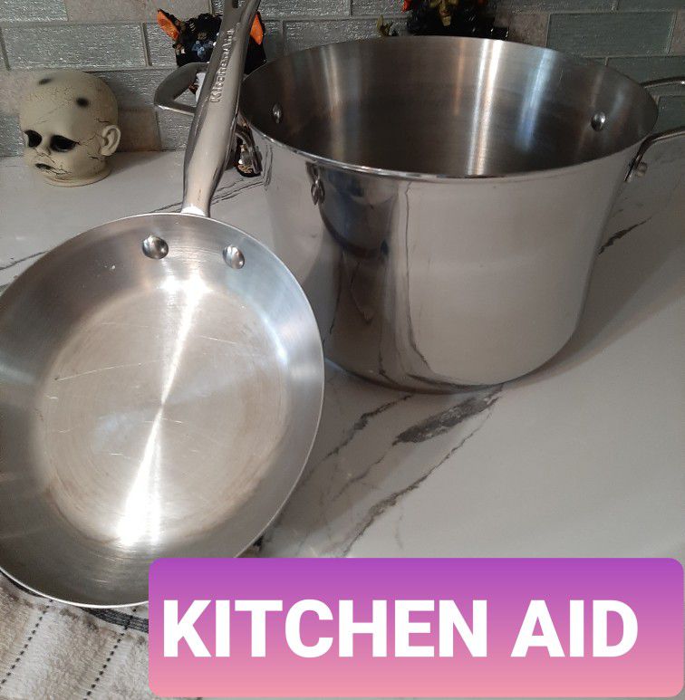 KITCHEN AID LARGE POT AND SKILLET 