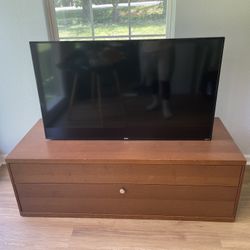 Entertainment Center / TV Stand (Vintage)