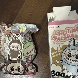 labubu the monster exciting macaron secret rare 100% authentic
