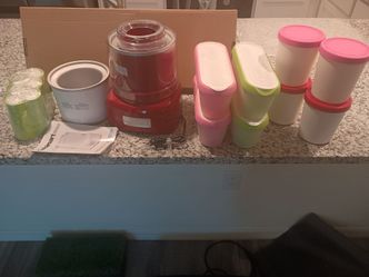 Cuisinart Ice Cream Maker Complete Bundle – Extra Freezer Bowl + Containers + Popsicle Mold