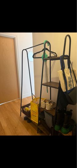 Show organizer / clothing rack