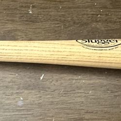 Fernando Valenzuela Bat