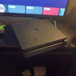 ps4 slim 3 controllers 4 games