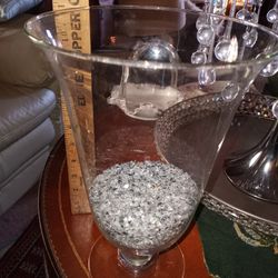 Beautiful Vase 11" Glass 
