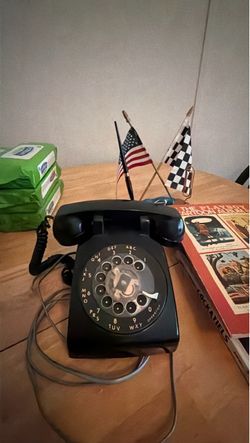 Rotary dial telephone
