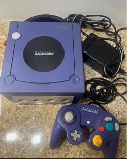 Nintendo GameCube DOL-001 Purple Home Console w/ Controller & Cables NTSC-U/C