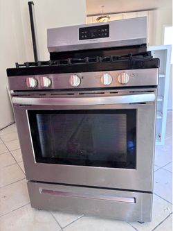 Frigidaire gas stovetop/oven