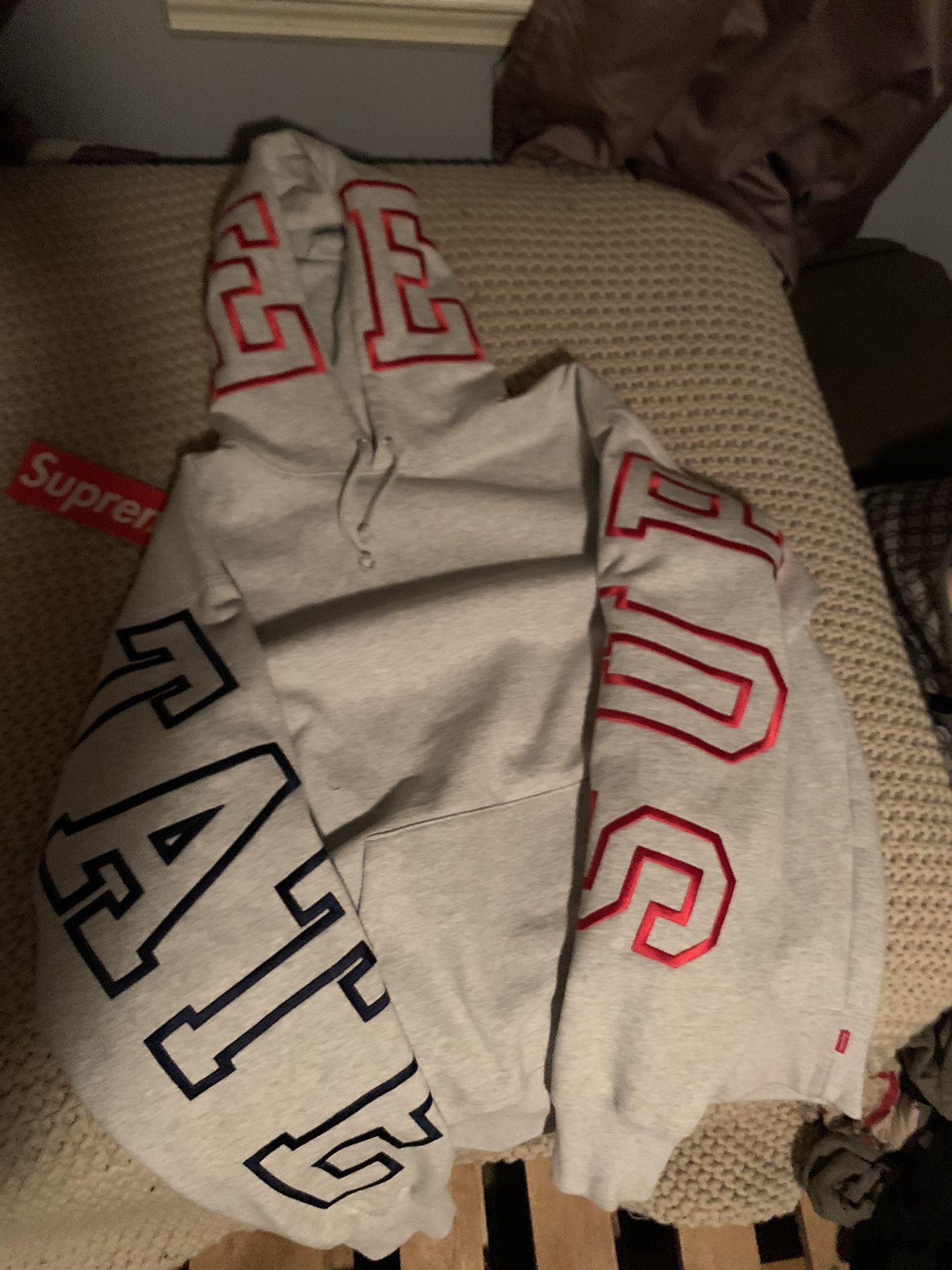 Supreme Hoodie Xl