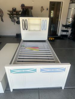Twin bed frame and trundle-drawers