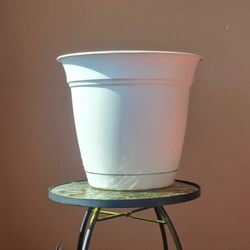 Large Plant Pot/ Plant Planter/ Flower Pot Patio Garden  Saucer 