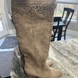 Woman’s Boots