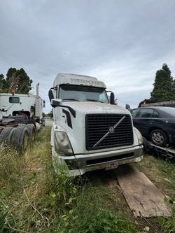 2013 Volvo VNL - 105k lb GCWR