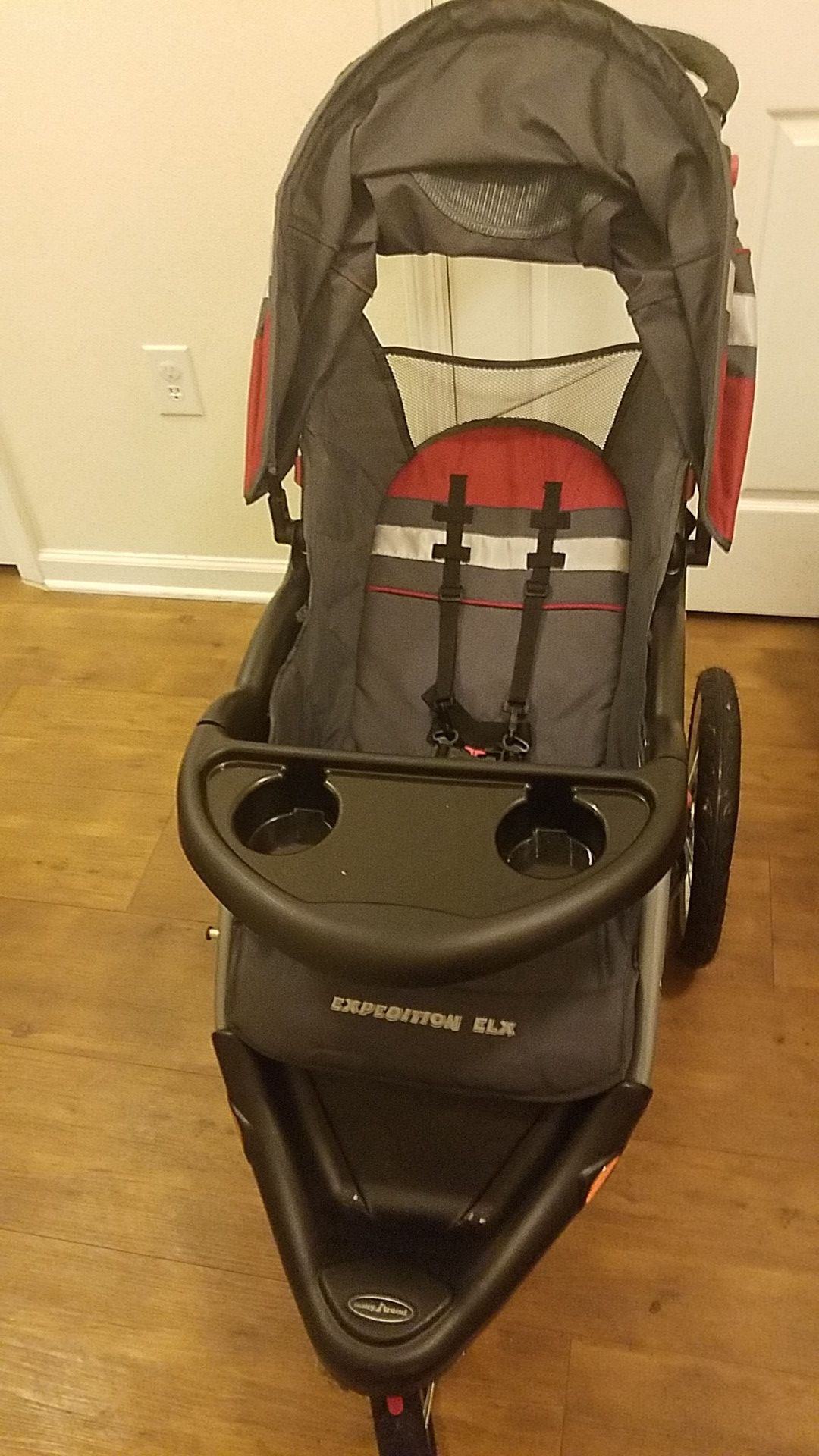 Baby trend stroller w/ mp3 speaker