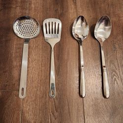 4 stainless steel kitchen and serving utensils, good condition