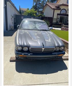 2001 Jaguar Vanden plas