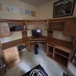 Executive corner desk with hutch