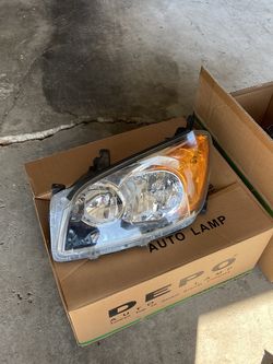 Toyota RAV4 Front Headlight