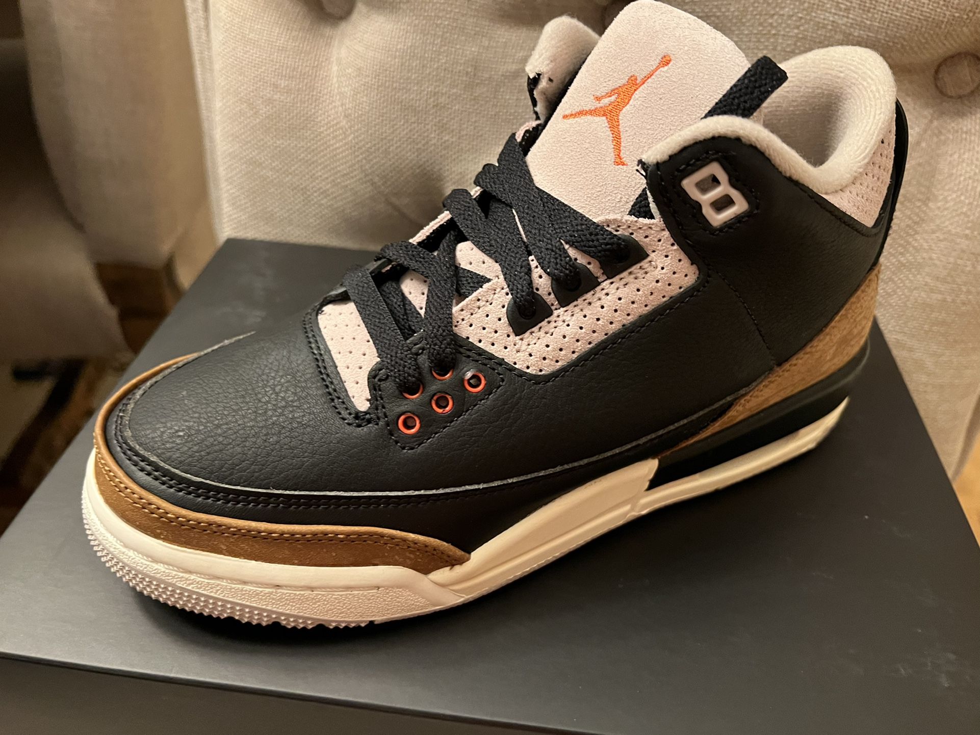 DS “Desert Elephant”  Jordan 3 Retro-Size 7Y