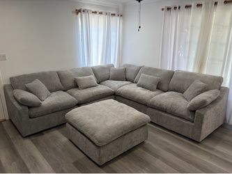 BRAND NEW! Gray 6 Piece CLOUD Modular Sectional Couch (FREE DELIVERY 🚚)