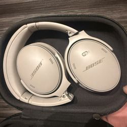 Bose - QuietComfort Wireless Noise Cancelling Over-the-Ear Bluetooth Headphones -