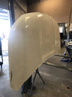 2016 ford explorer hood with some damage