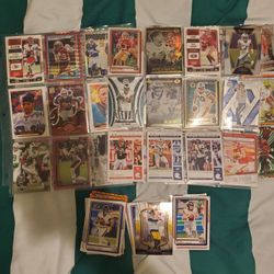 Lot of 100+ NFL cards NO Duplicate