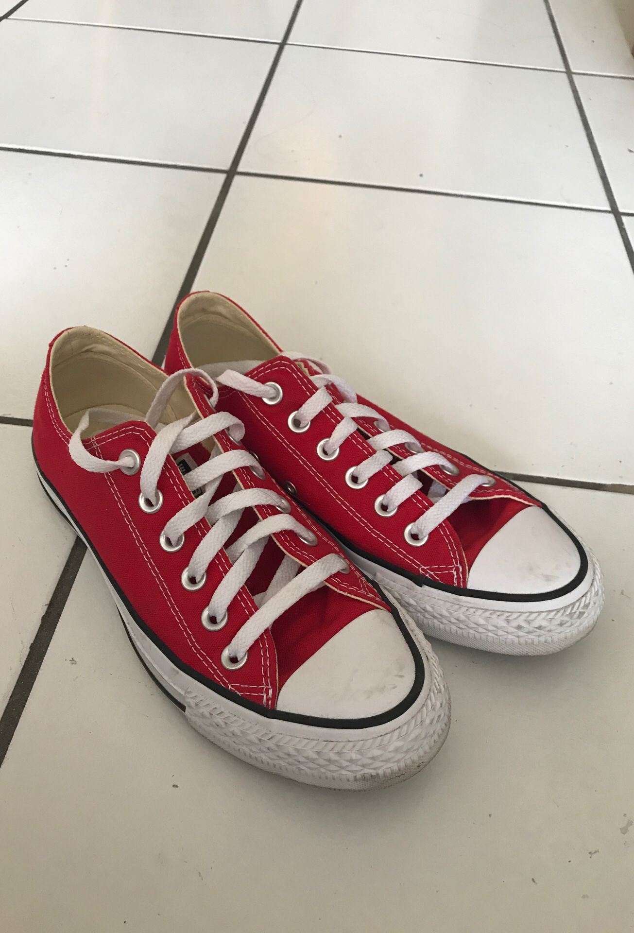 Converse 7.5 red