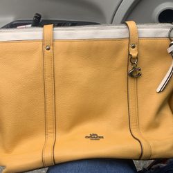 Womens Coach Purse