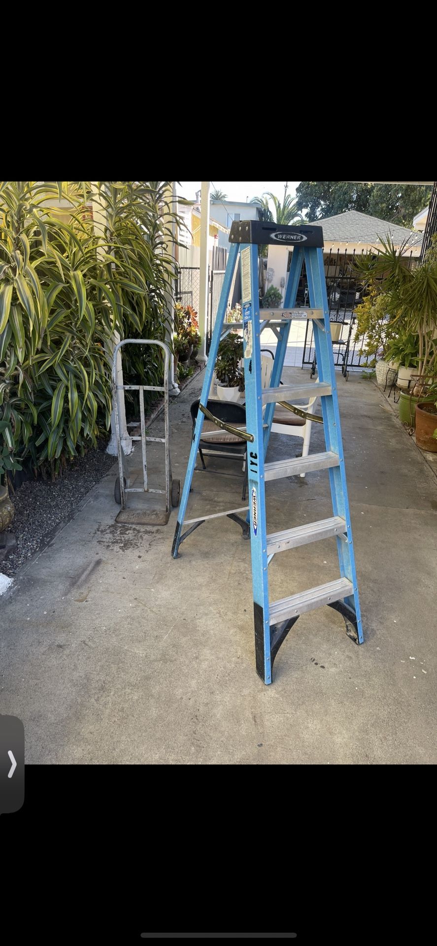 Excellent Condition, Fiberglass A Frame Ladders 🪜