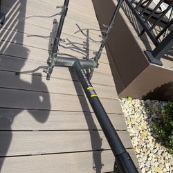 Outback 4-Bike Bicycle Car Hitch Rack in good shape!  Holds 4 bikes.  