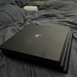 PS4 Pro 
