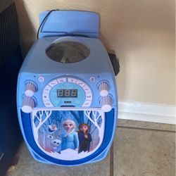 Frozen karaoke machine