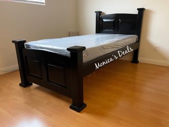 Twin Solid Wood Bed With Memory Foam Mattress $400