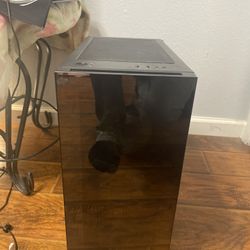 Old Gaming Pc I Don’t Use It’s Really Good Tho