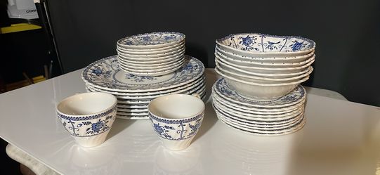 Vintage Johnson Bros. Indies collection replacement plates,bowls,cups,saucerVG cond. as is p/u dlv