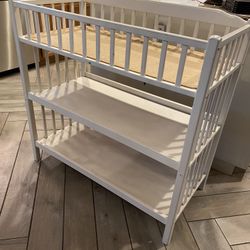 Infant Changing Table 