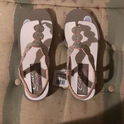 Skechers Women's Rhinestone Slingback Thong Flip-Flop -Size-10