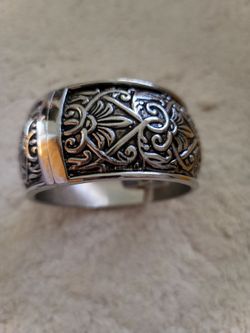 Silver tone cuff Bracelet