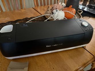 Cricut Explore Air 2 Cutting Machine